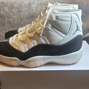 Air Jordan 11 Retros